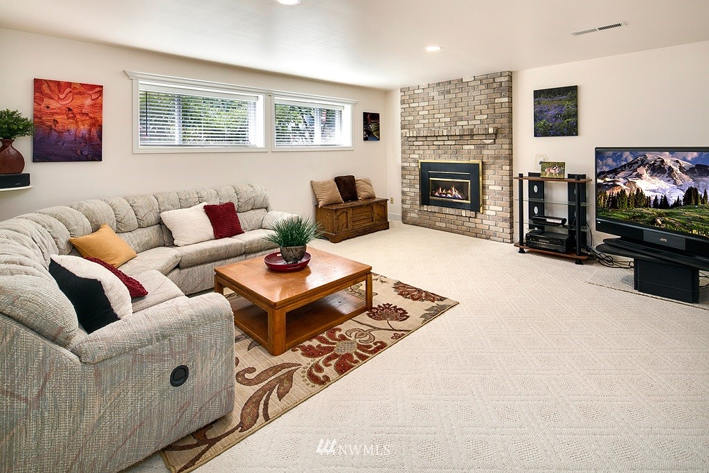 10510 Northeast 151st Street Bothell, WA 98011 - Photo 16 of 19 Gallery Image 16