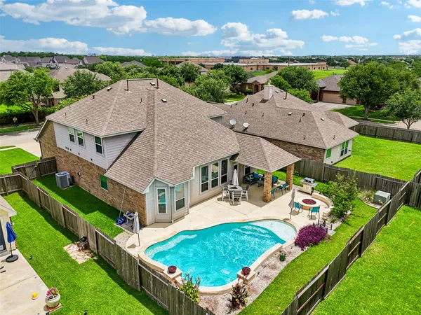 $425,000 | 6546 Turner Fields Lane, Dickinson, TX 77539