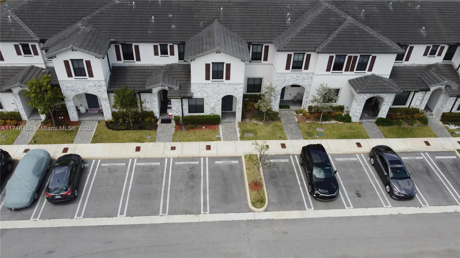 18232 Southwest 148th Road, Unit 18232 Miami, FL 33187 - Photo 42 of 44