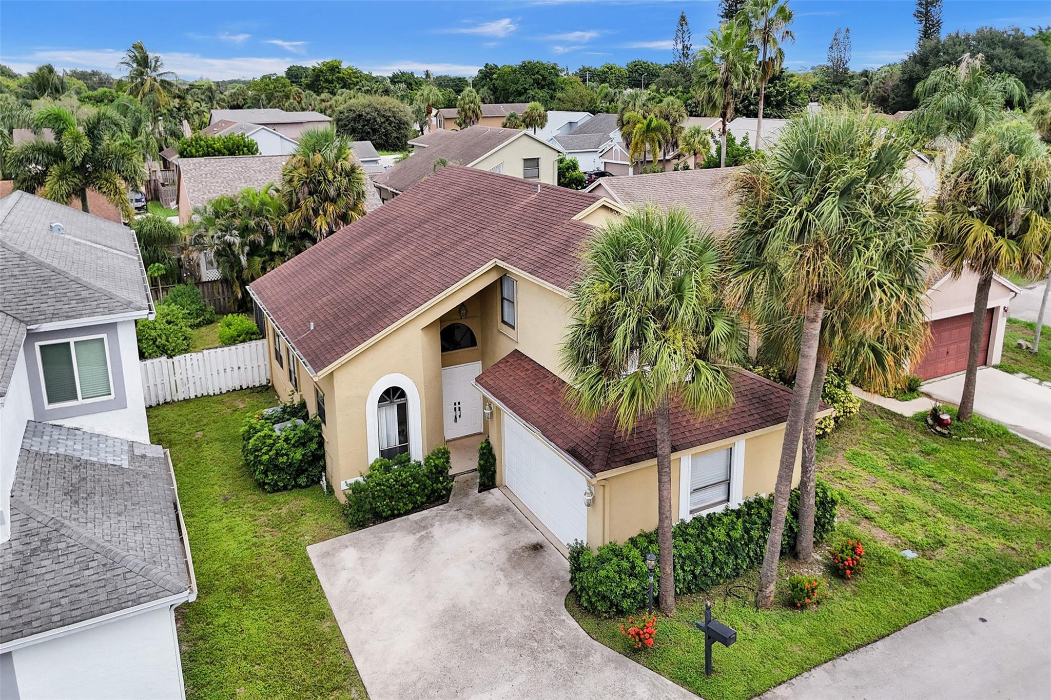 8559 Shawe Way Boca Raton, FL 33433 - Photo 2 of 83 Photo 2