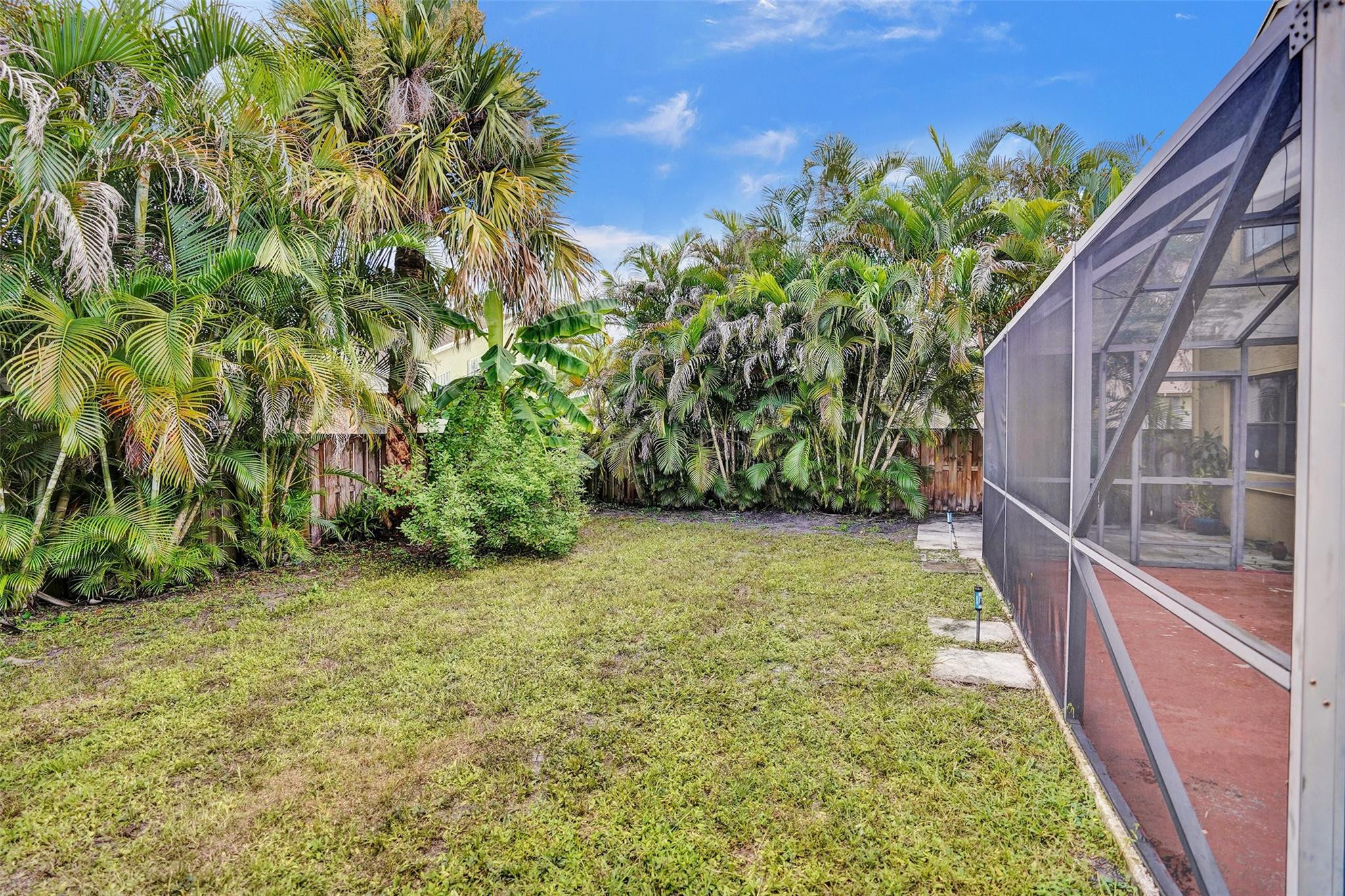 8559 Shawe Way Boca Raton, FL 33433 - Photo 82 of 83 Back Yard