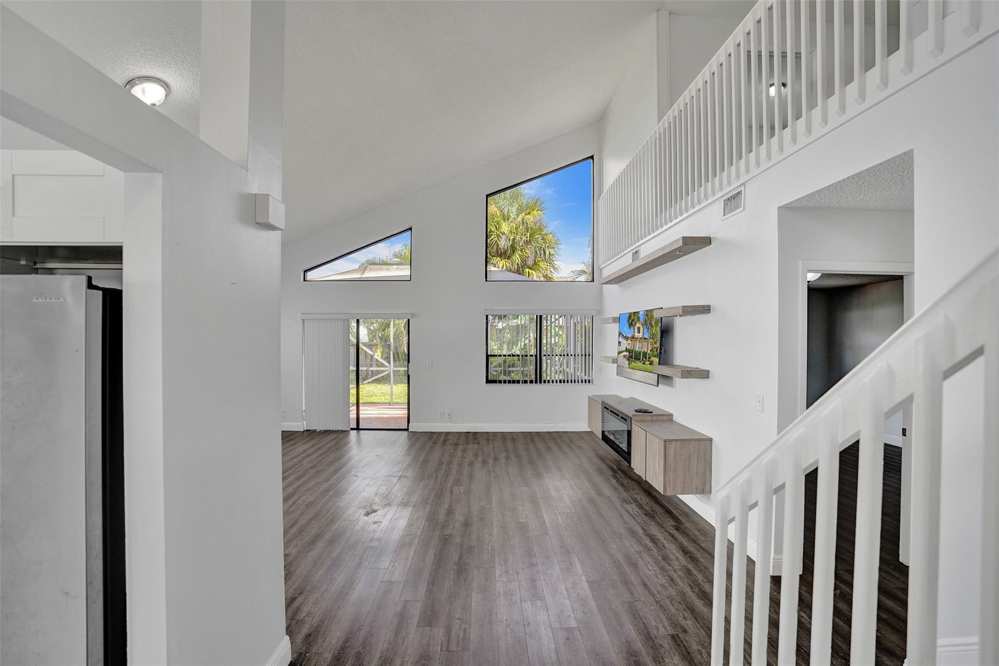 8559 Shawe Way Boca Raton, FL 33433 - Photo 9 of 83 Photo 9