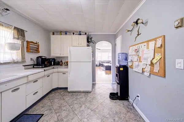 $2,100 | 40 Summit Avenue, Unit 1, Walden, NY 12586