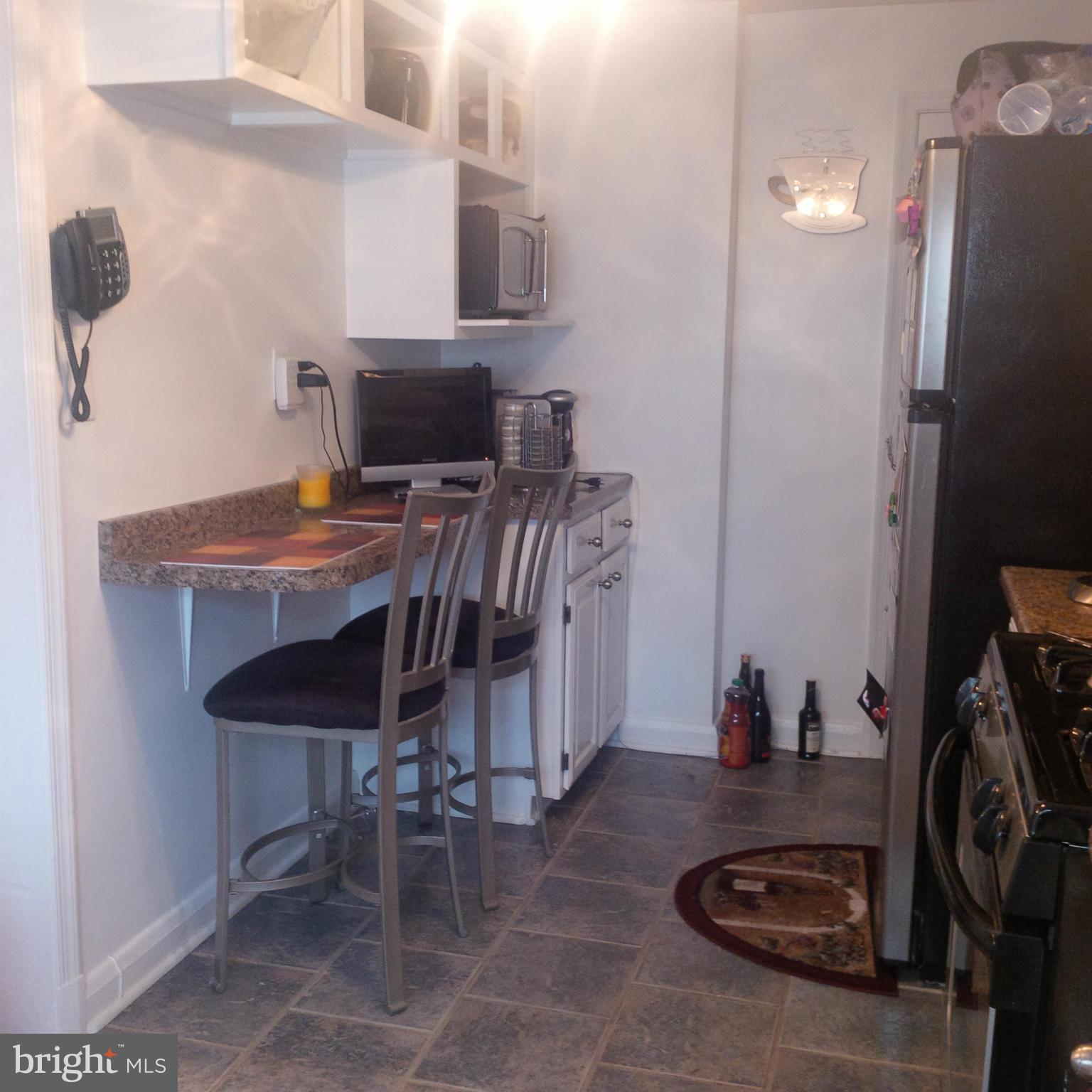 1424 Barrett Road Baltimore, MD 21207 - Photo 4 of 22 Kitchen