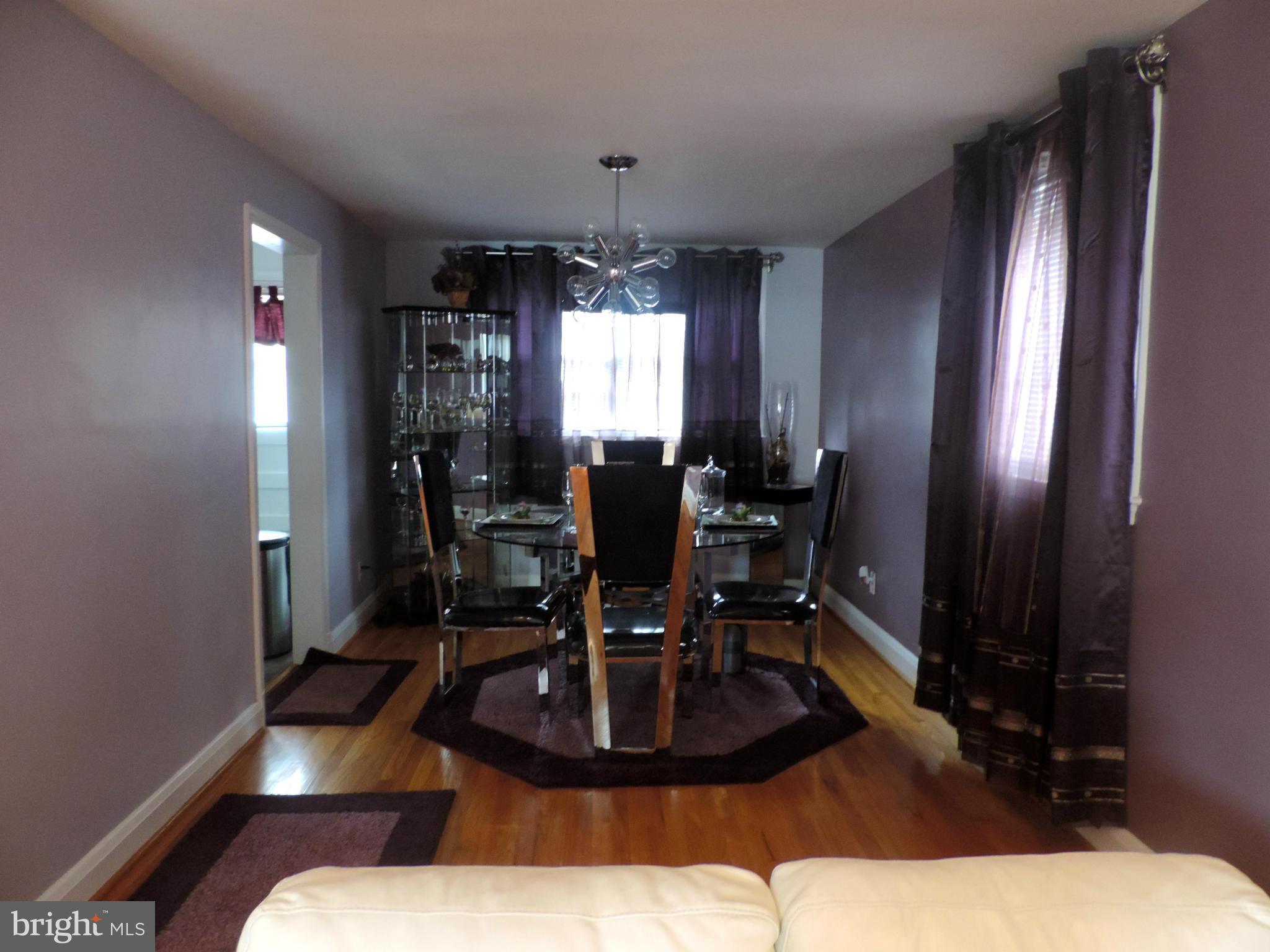 1424 Barrett Road Baltimore, MD 21207 - Photo 6 of 22 Dining Room