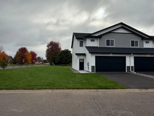 $284,900 | 2117 Cleveland Way South, Cambridge, MN 55008