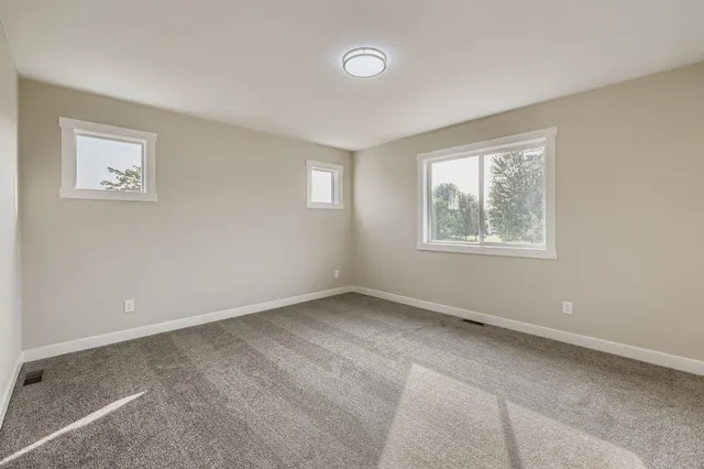 $284,900 | 2117 Cleveland Way South, Cambridge, MN 55008