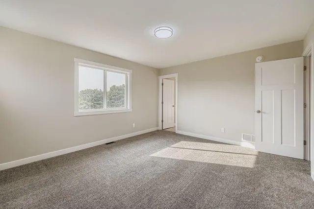 $284,900 | 2117 Cleveland Way South, Cambridge, MN 55008