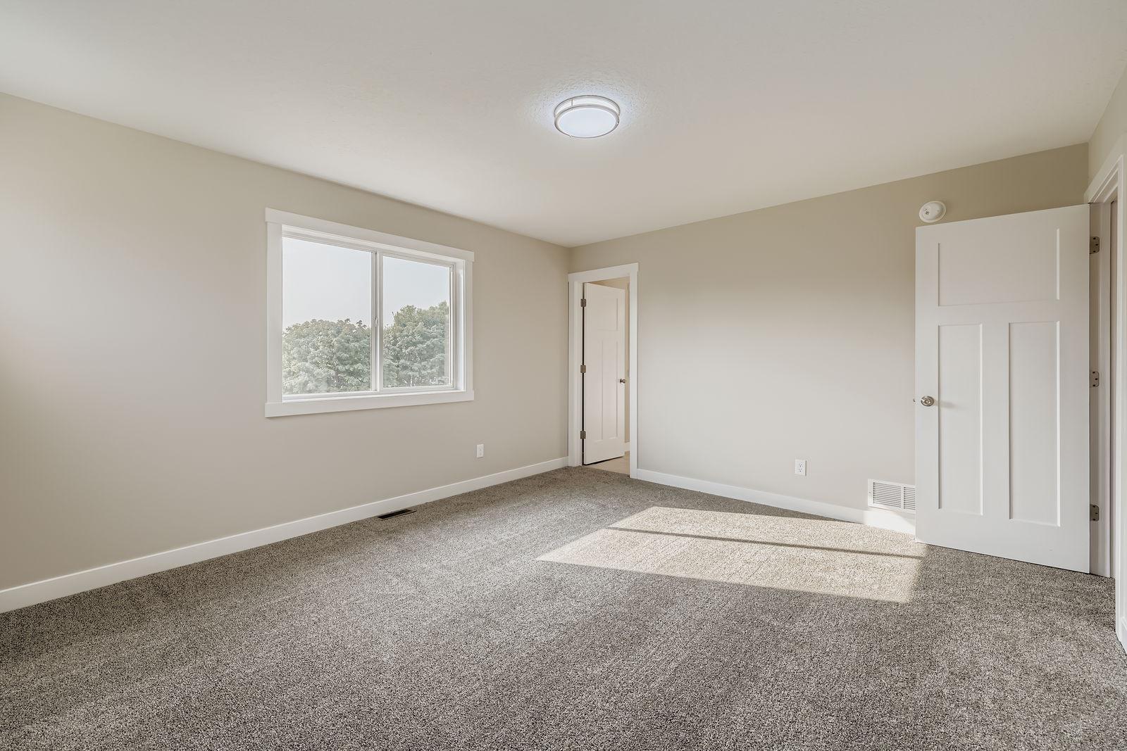 2117 Cleveland Way South Cambridge, MN 55008 - Photo 13 of 28