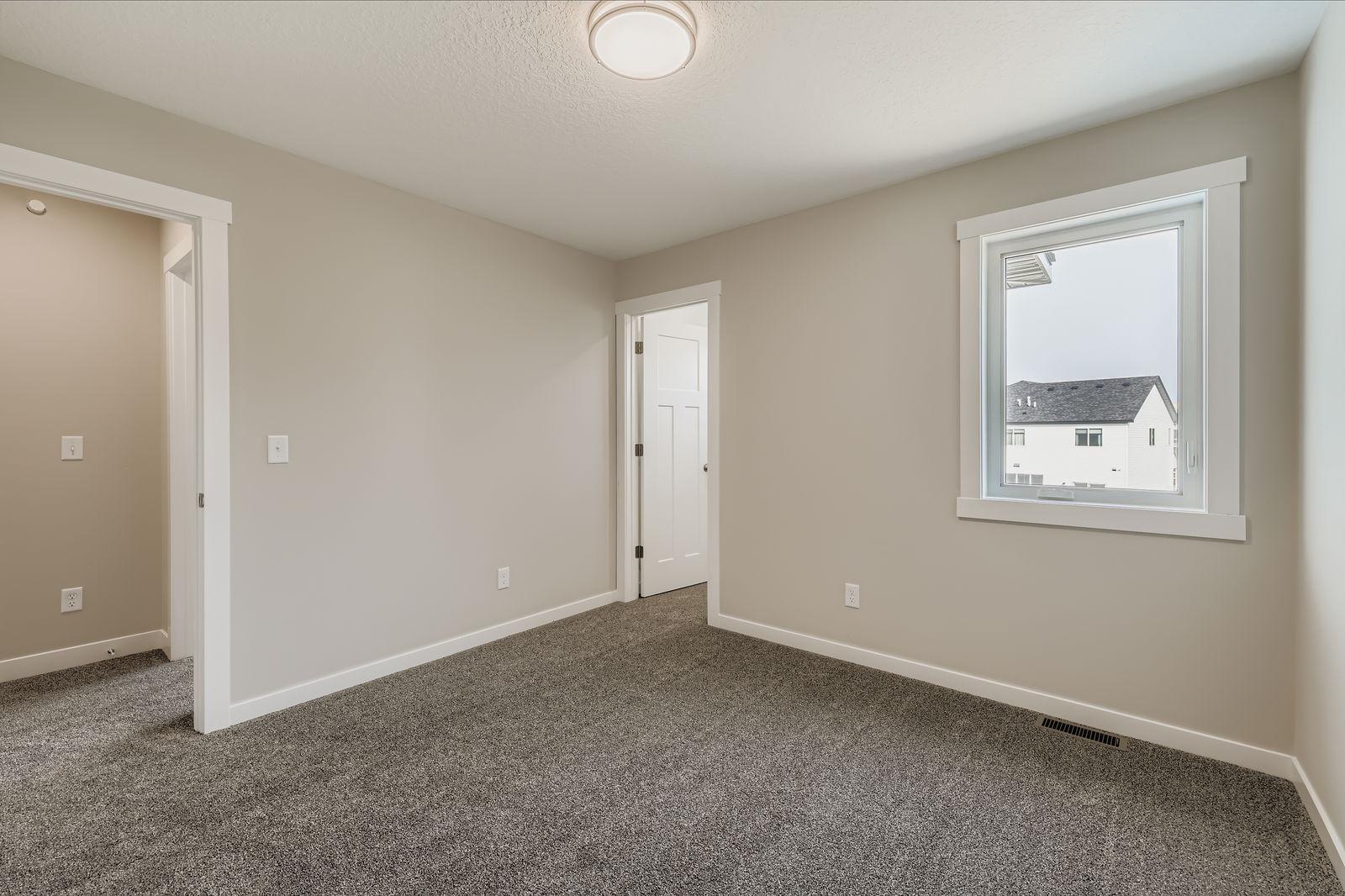 2117 Cleveland Way South Cambridge, MN 55008 - Photo 19 of 28