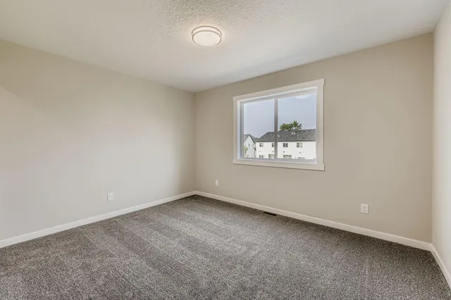 $284,900 | 2117 Cleveland Way South, Cambridge, MN 55008