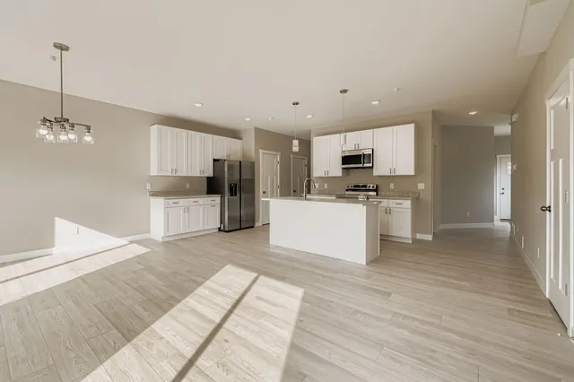 $284,900 | 2117 Cleveland Way South, Cambridge, MN 55008