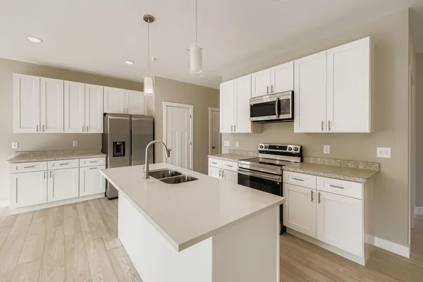 $284,900 | 2117 Cleveland Way South, Cambridge, MN 55008