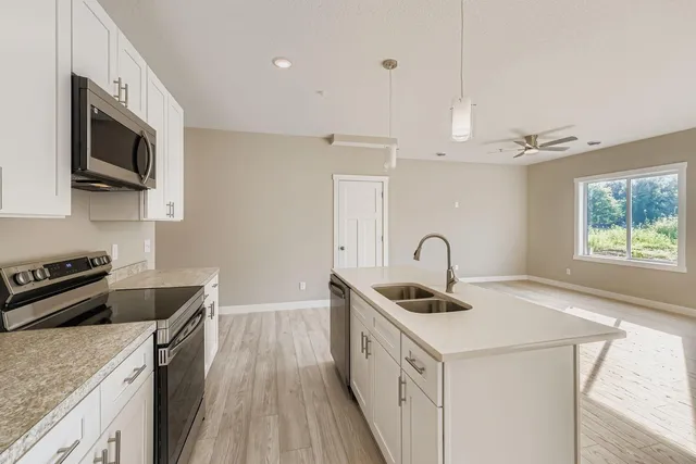 $284,900 | 2117 Cleveland Way South, Cambridge, MN 55008