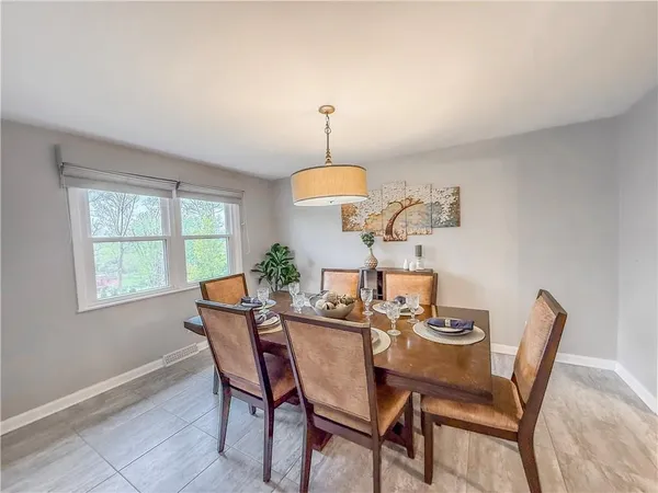 $500,000 | 105 Mt Blaine Drive, Canonsburg, PA 15317