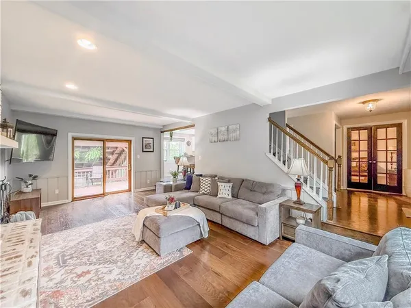 $500,000 | 105 Mt Blaine Drive, Canonsburg, PA 15317