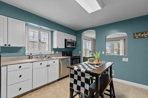 $179,900 | 330 Grove Street, Manawa, WI 54949