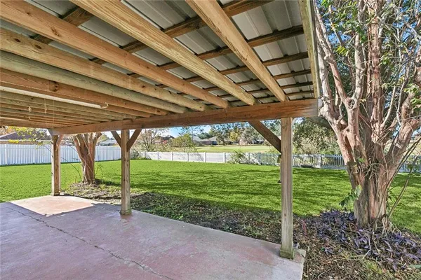 $249,000 | 2165 Colonial Drive, Laplace, LA 70068