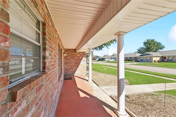 $249,000 | 2165 Colonial Drive, Laplace, LA 70068