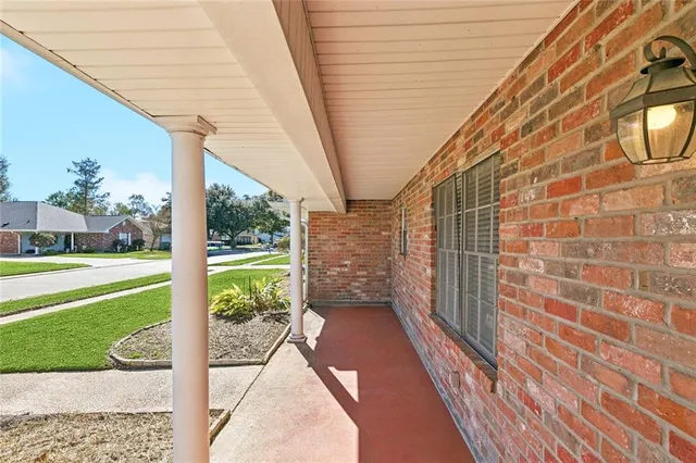 $249,000 | 2165 Colonial Drive, Laplace, LA 70068