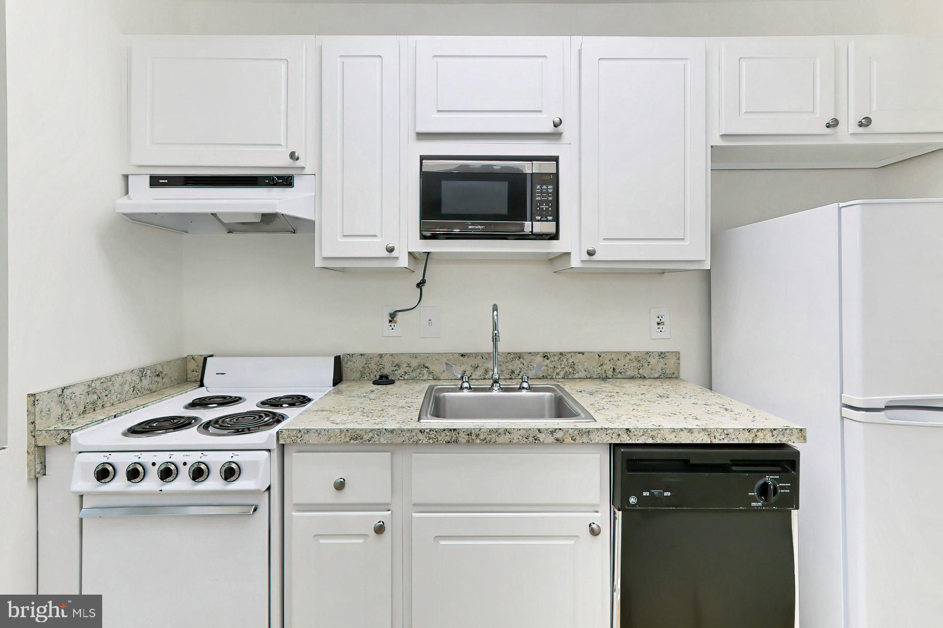 1821 North Rhodes Street, Unit 4270 Arlington, VA 22201 - Photo 17 of 37