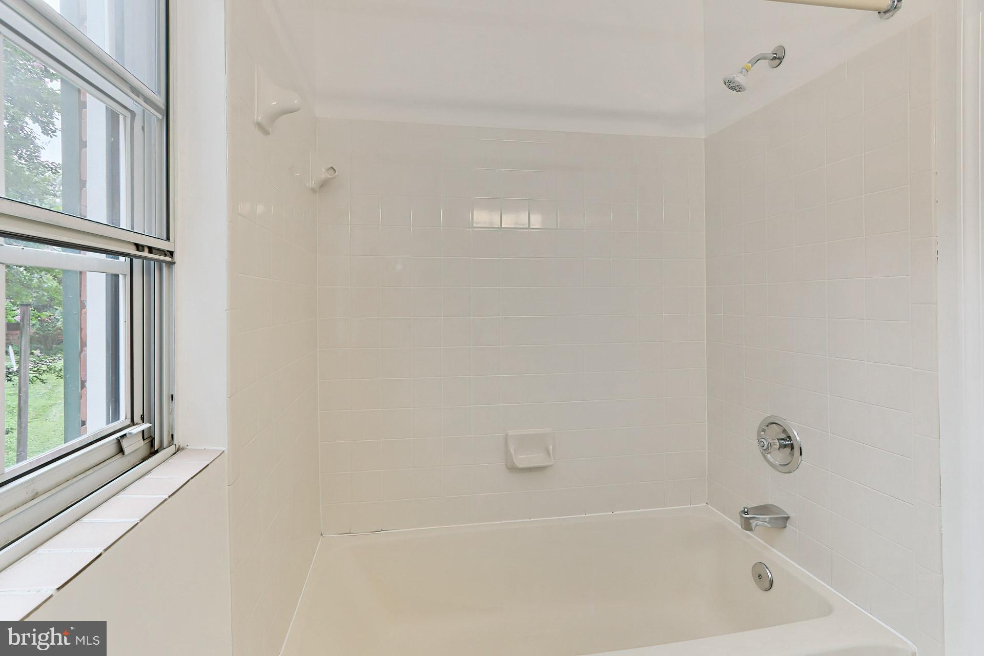 1821 North Rhodes Street, Unit 4270 Arlington, VA 22201 - Photo 27 of 37