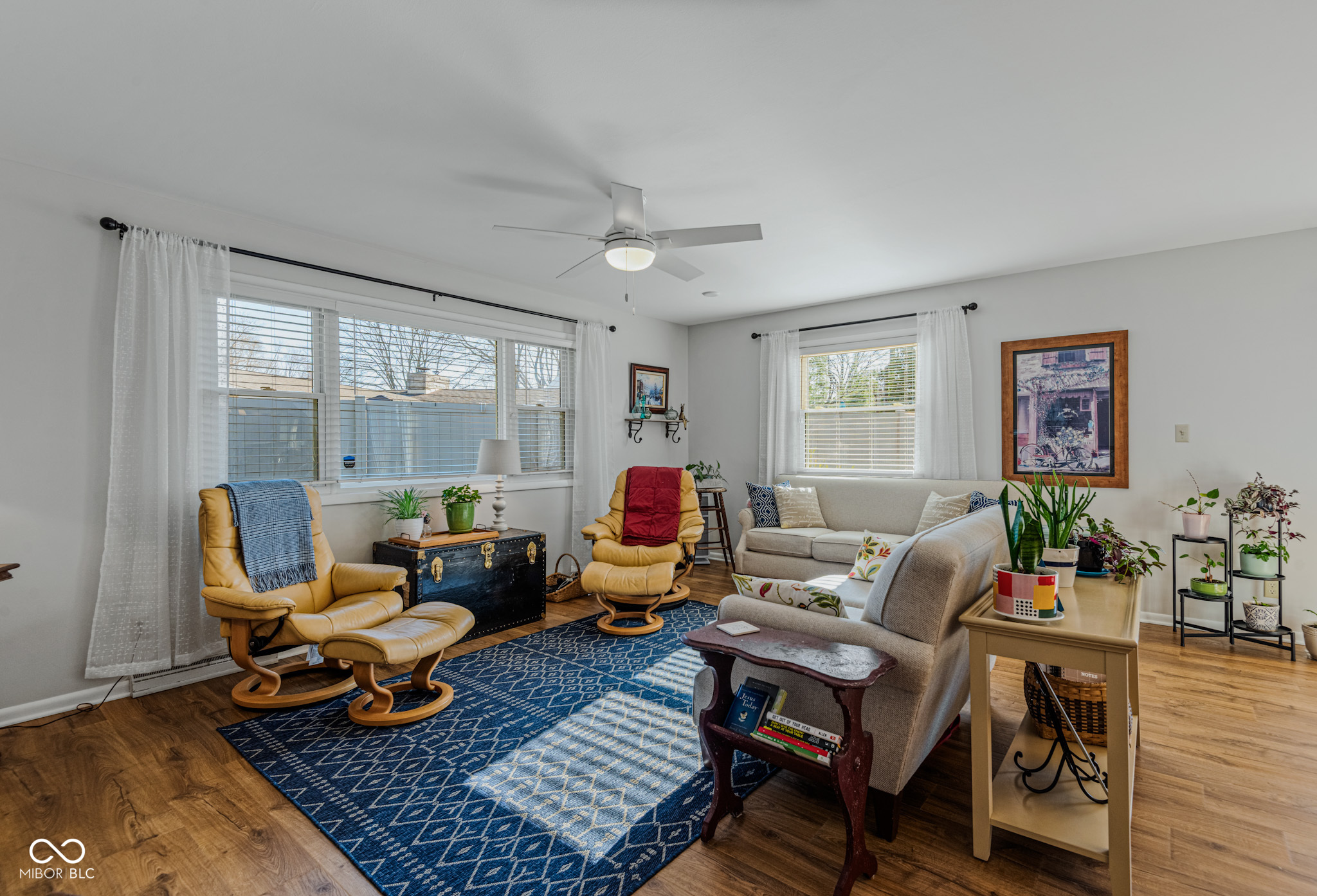 3611 Hunter Place Columbus, IN 47203 - Photo 4 of 29