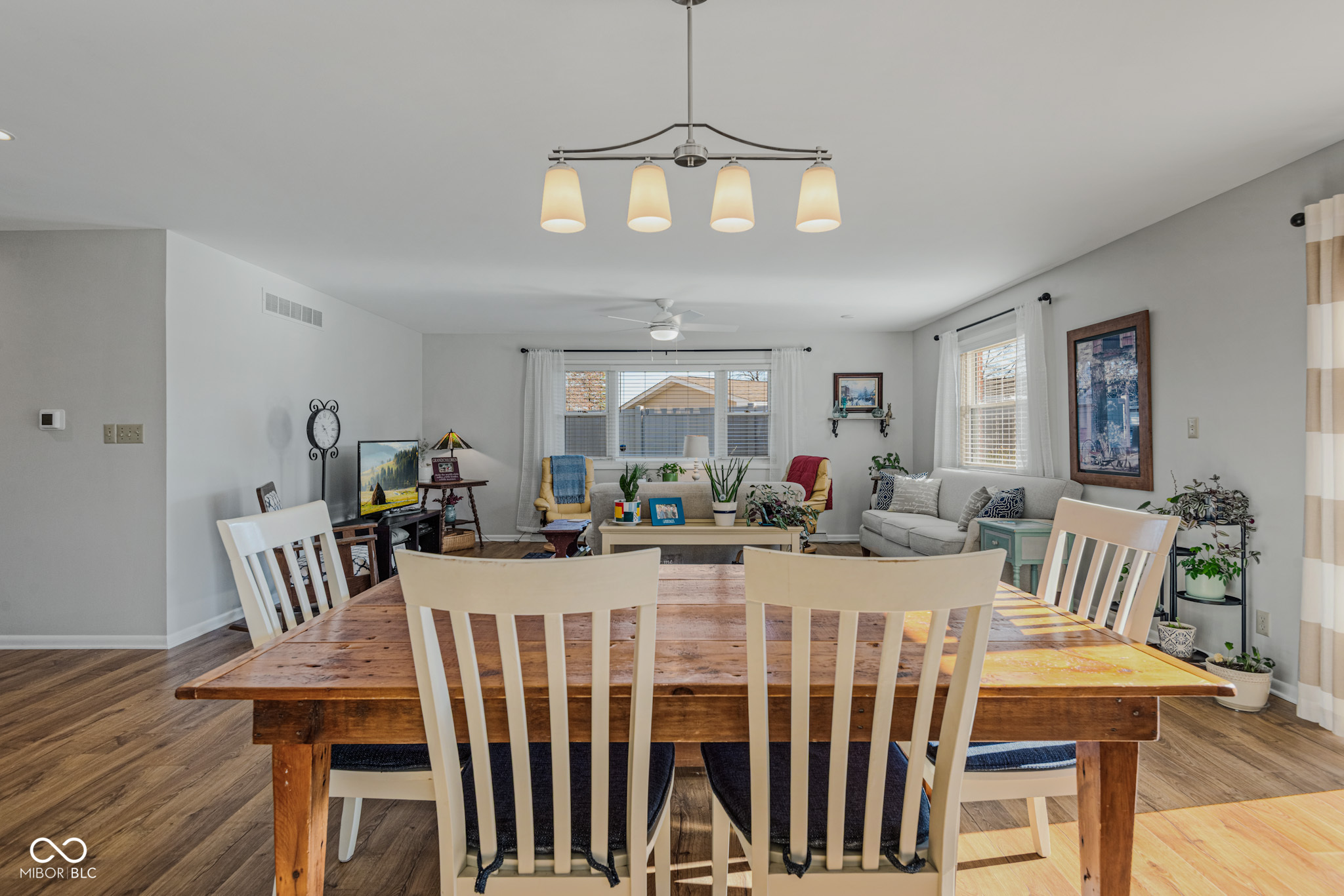 3611 Hunter Place Columbus, IN 47203 - Photo 8 of 29