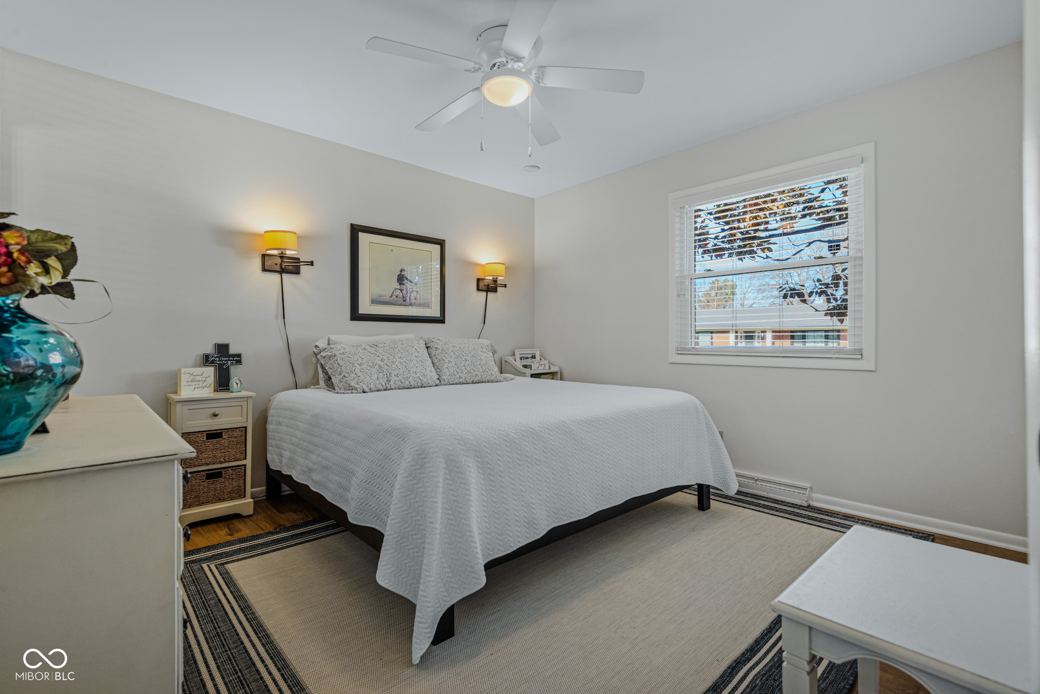 3611 Hunter Place Columbus, IN 47203 - Photo 9 of 29