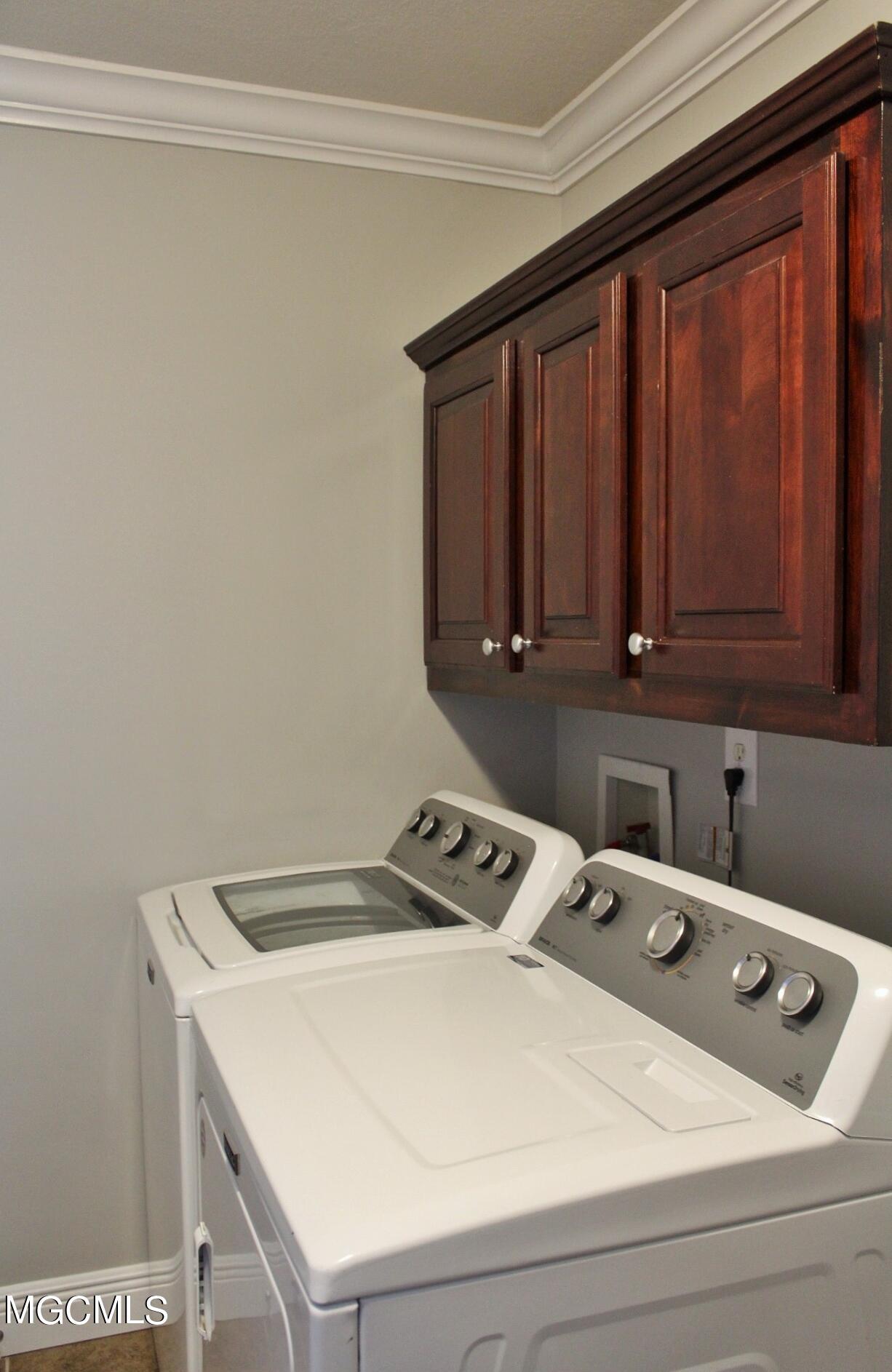 210 Twin Creek Road Lucedale, MS 39452 - Photo 22 of 28 21-Laundry