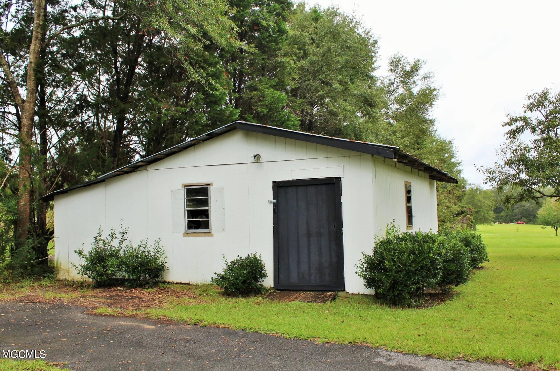 210 Twin Creek Road Lucedale, MS 39452 - Photo 25 of 28 25-Shop