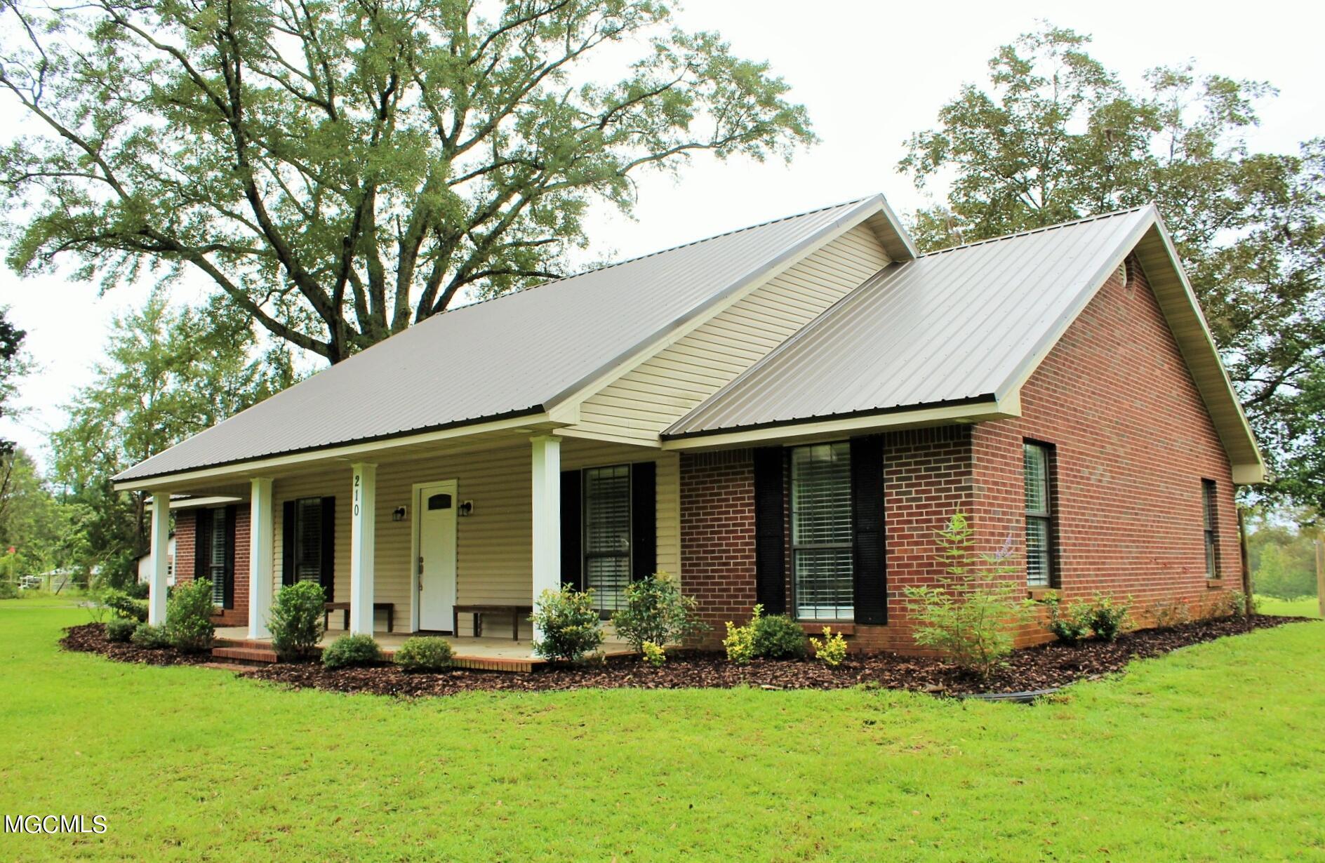 210 Twin Creek Road Lucedale, MS 39452 - Photo 26 of 28 26-Side