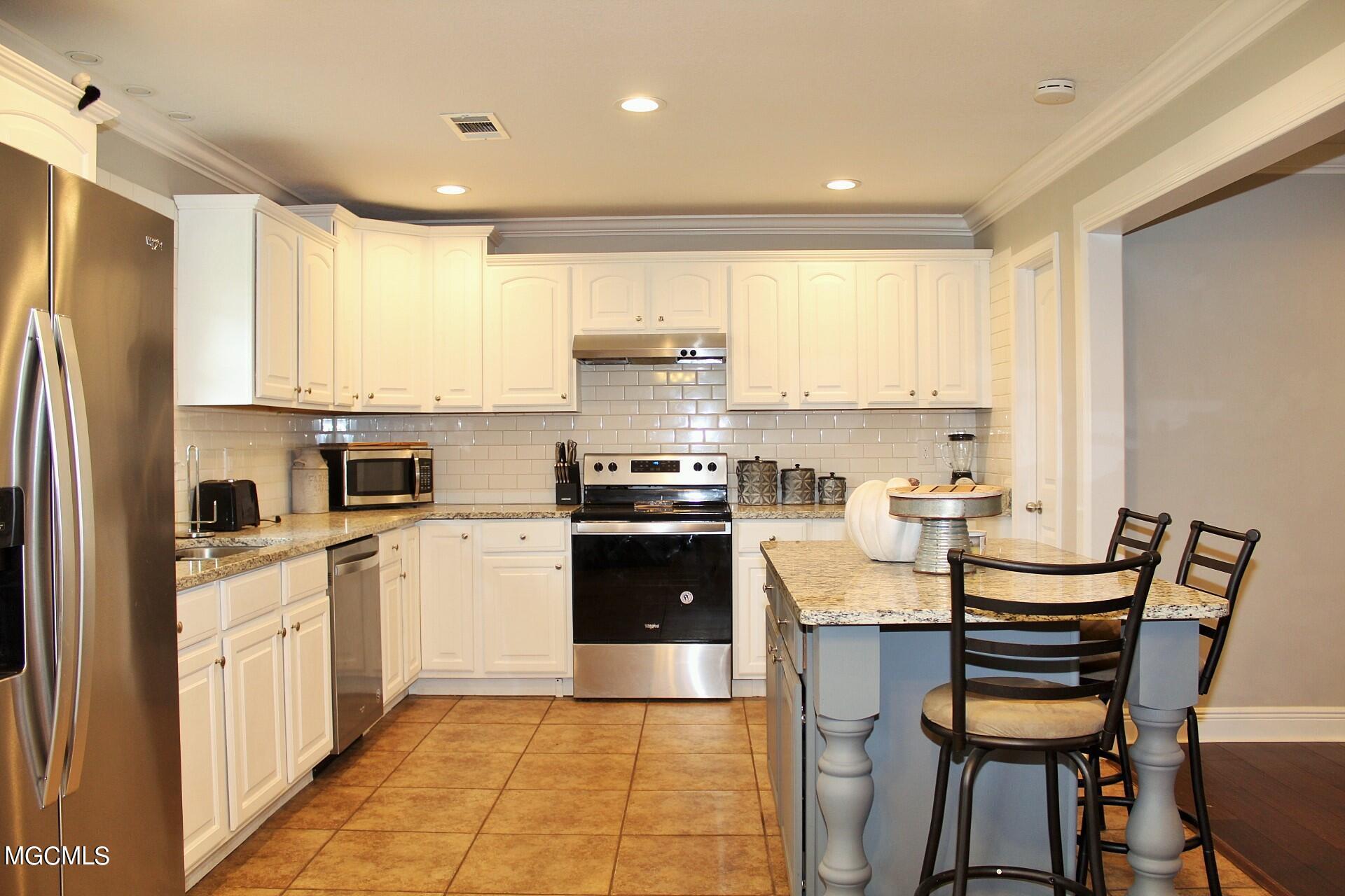 210 Twin Creek Road Lucedale, MS 39452 - Photo 8 of 28 7-Kitchen
