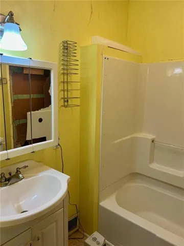 $149,900 | 1530 Grand Avenue, Parsons, KS 67357