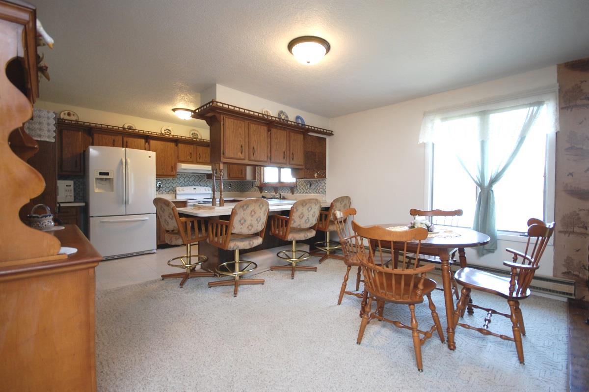 3952 County Road 63 Butler, IN 46721 - Photo 11 of 32