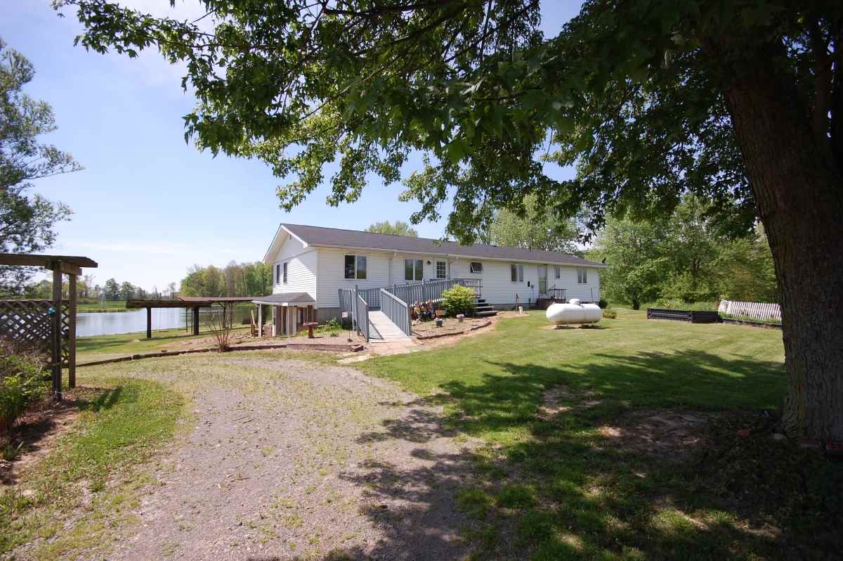 3952 County Road 63 Butler, IN 46721 - Photo 6 of 32