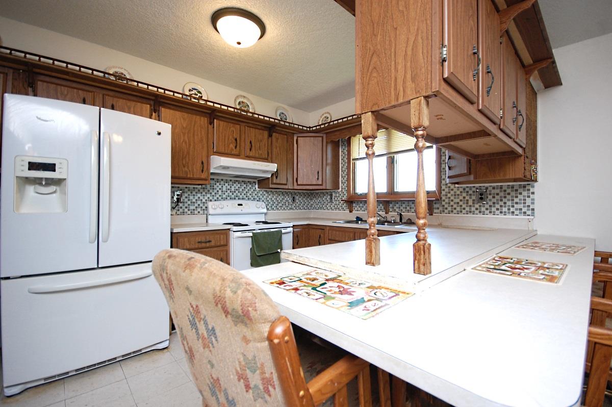 3952 County Road 63 Butler, IN 46721 - Photo 10 of 32