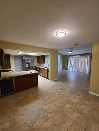 $2,700 | 13701 Lazy Oak Drive, Tampa, FL 33613