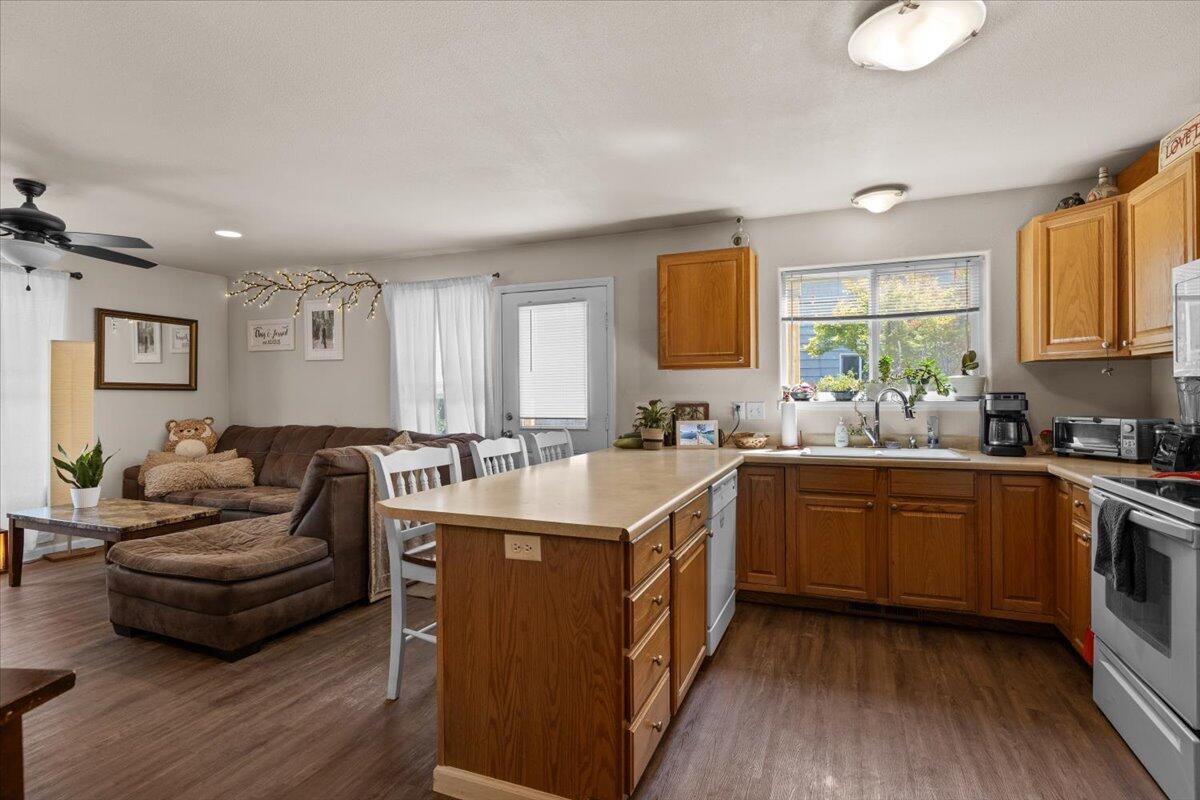 114 Cedar Street Central Point, OR 97502 - Photo 14 of 47 09-CI_2903