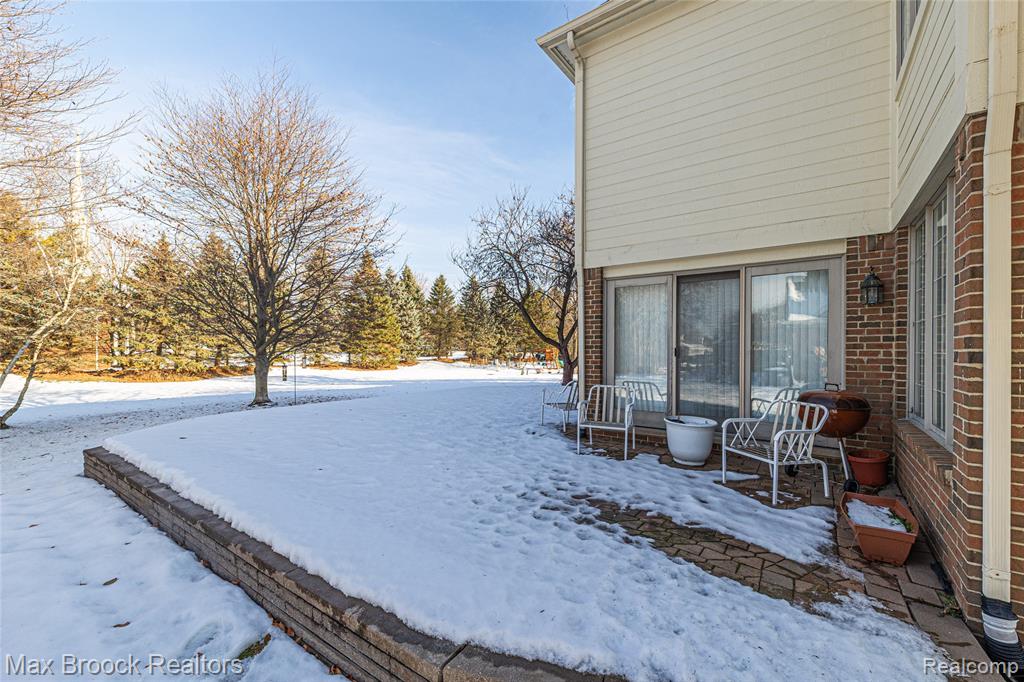 41450 Mission Lane Novi, MI 48167 - Photo 40 of 44