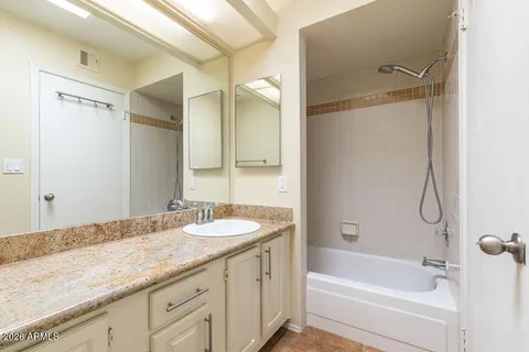 $409,500 | 6900 East Gold Dust Avenue, Unit 151, Paradise Valley, AZ 85253