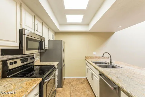 $409,500 | 6900 East Gold Dust Avenue, Unit 151, Paradise Valley, AZ 85253