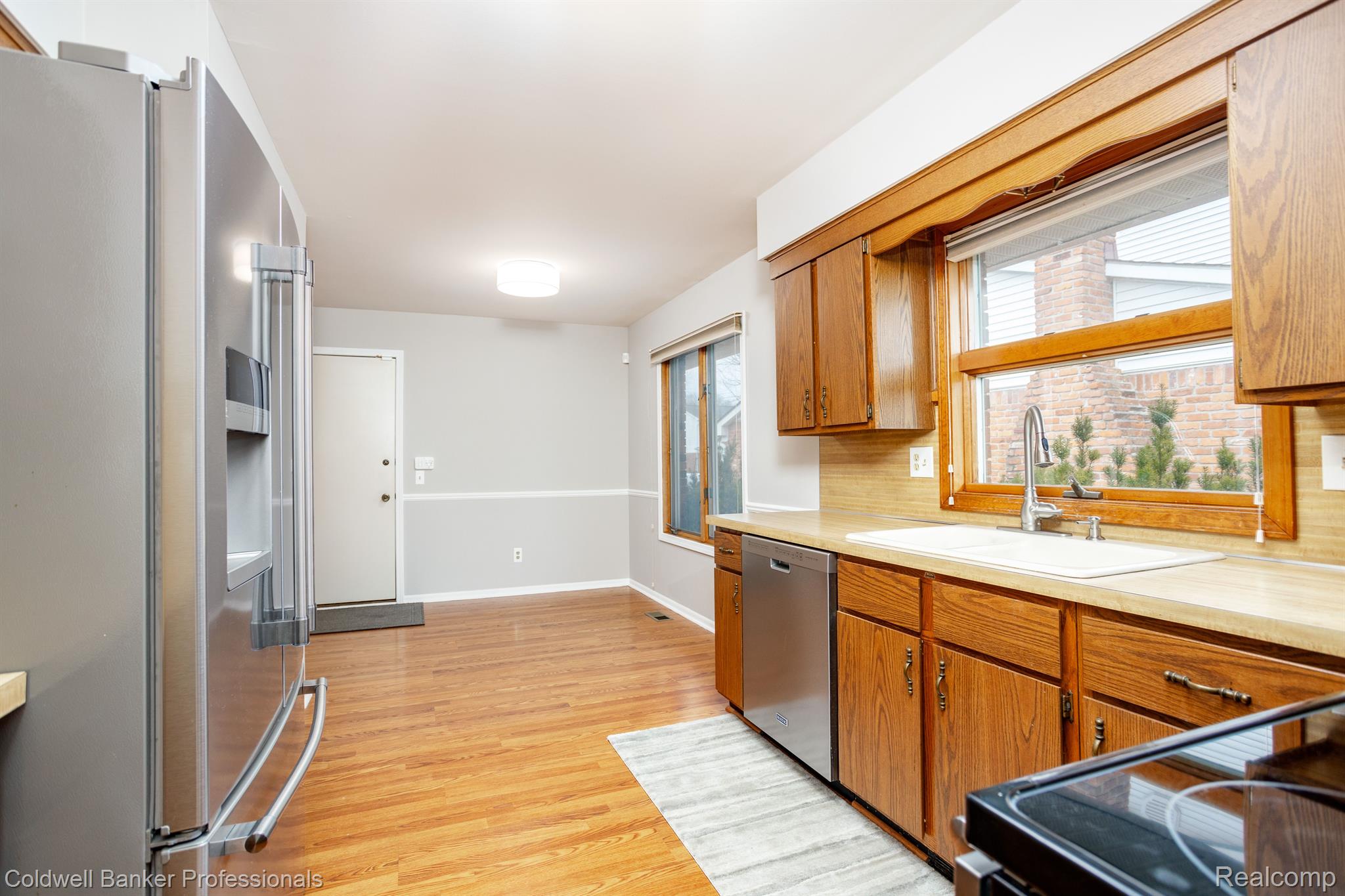 8571 Mannington Road Canton, MI 48187 - Photo 13 of 37 kitchen