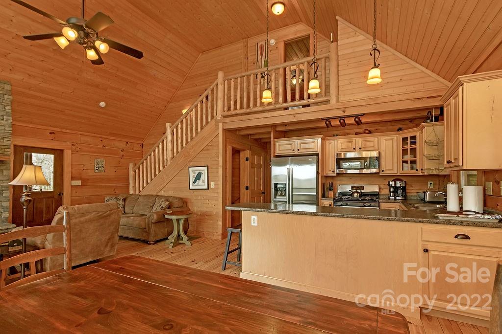 117 Joshua Road Rosman, NC 28772 - Photo 10 of 38 Gallery Image 10