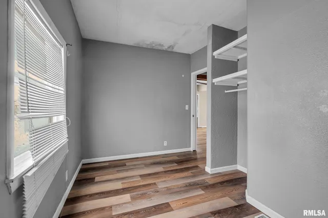 $109,500 | 217 North 5th Avenue, New Windsor, IL 61465