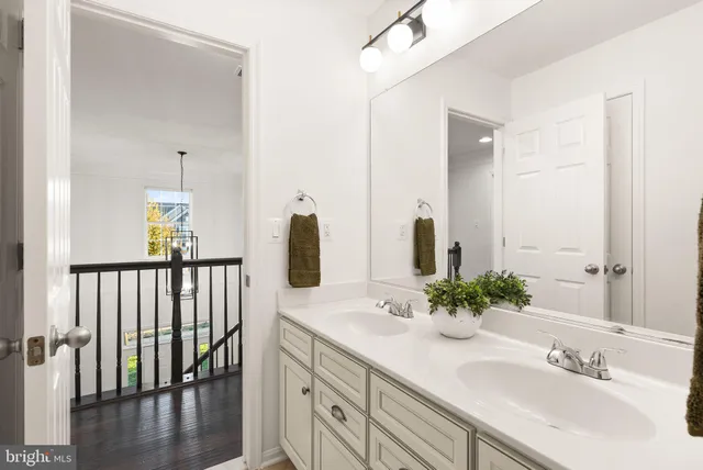 $1,589,000 | 42222 Cameron Parish Drive, Ashburn, VA 20148