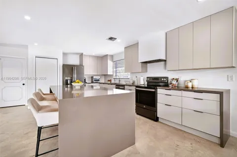 $849,000 | 1119 North 46th Terrace, Hollywood, FL 33021