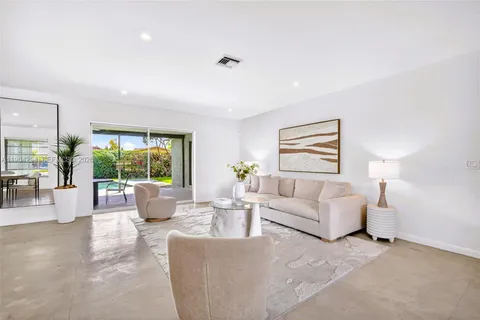 $849,000 | 1119 North 46th Terrace, Hollywood, FL 33021