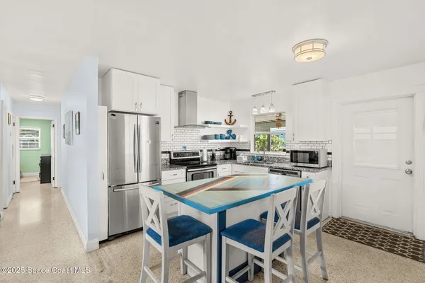 $475,000 | 344 North Brevard Avenue, Cocoa Beach, FL 32931