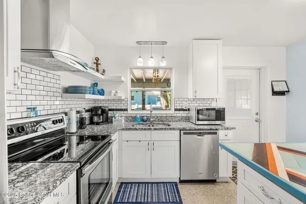 $475,000 | 344 North Brevard Avenue, Cocoa Beach, FL 32931